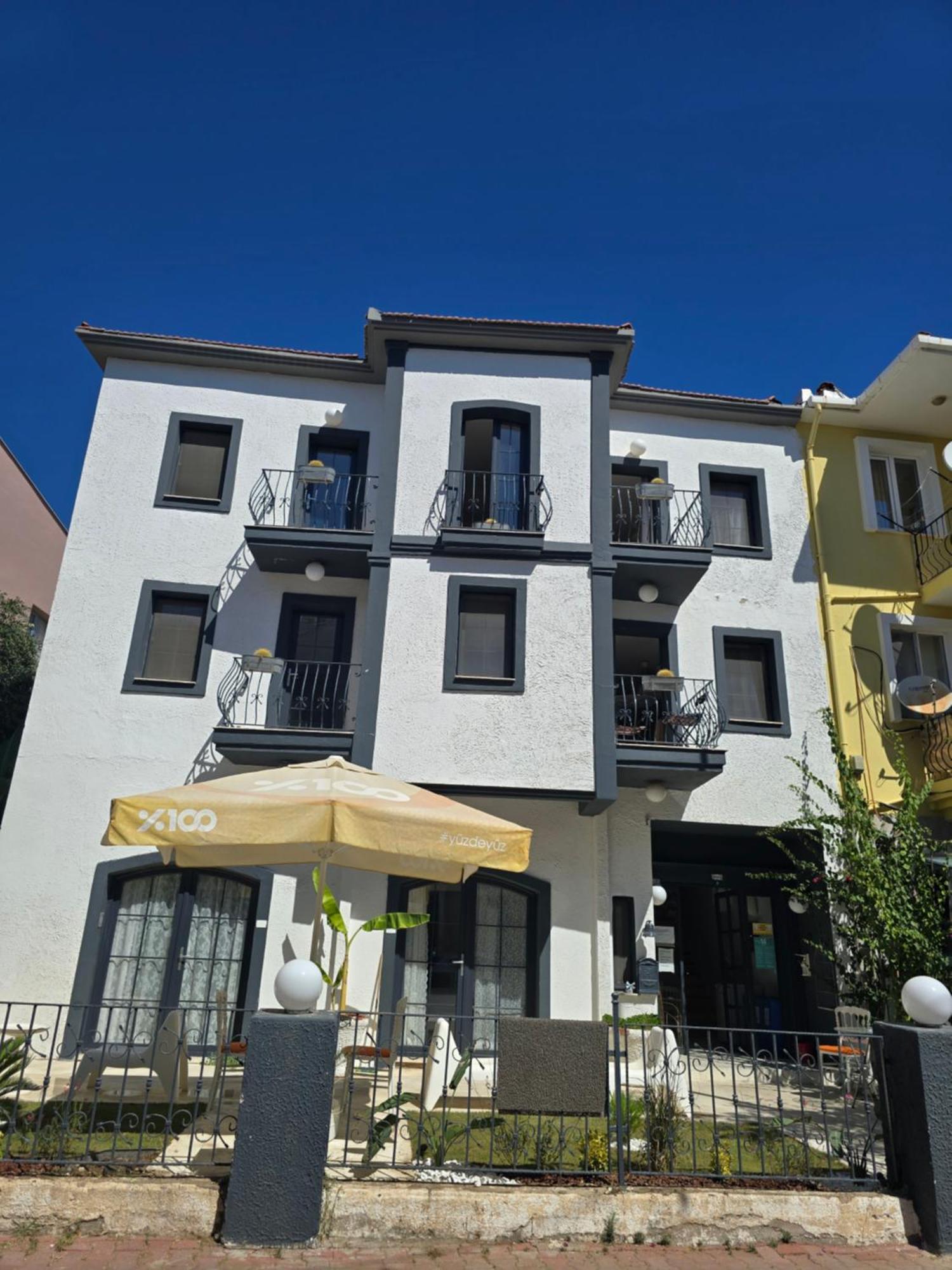 Marina Sahil Hotel Çeşme Luaran gambar